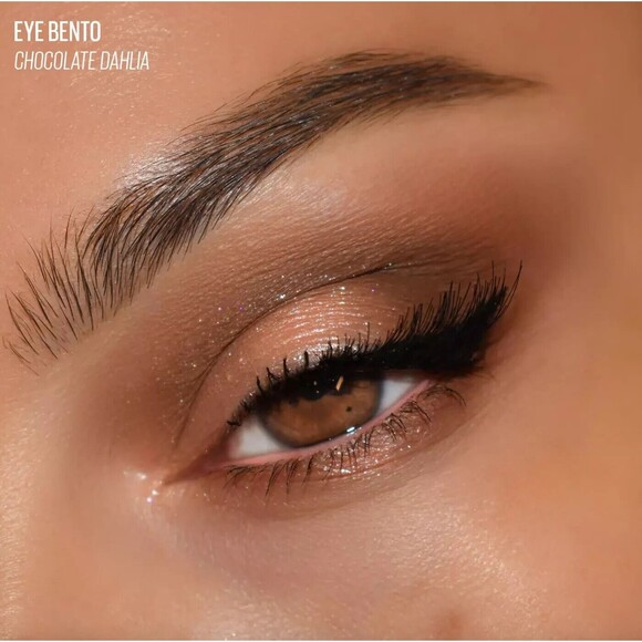 Kaja Heart & Seoul Eye Cheek Lip Set Radiant Finish Long-Wearing NEW Authentic - Picture 8 of 16